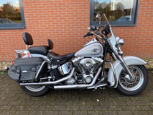 harley-davidson - heritage-softail-classic-flstc