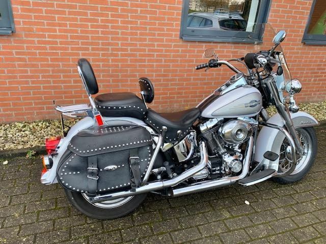 harley-davidson - heritage-softail-classic-flstc