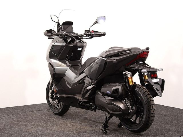 honda - adv-350