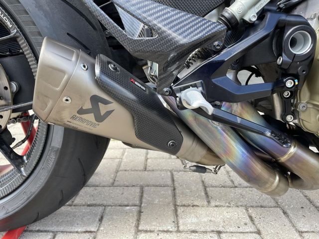 ducati - streetfighter-v4s