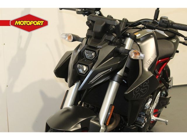 suzuki - gsx-8s