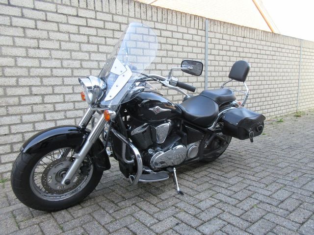 kawasaki - vn-900-classic