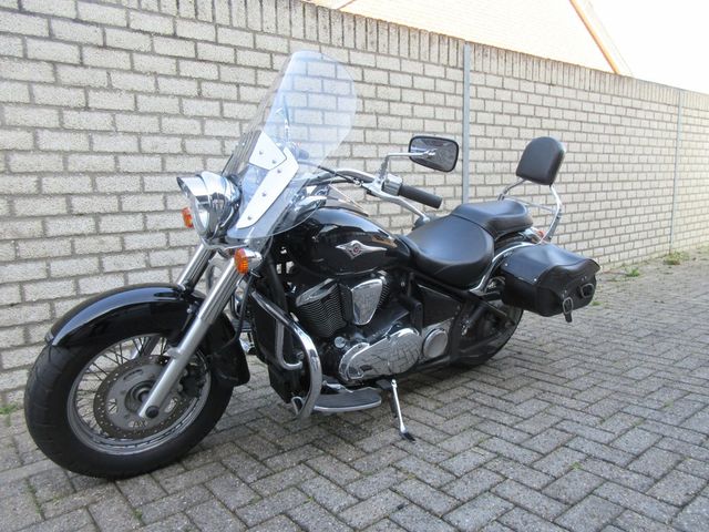 kawasaki - vn-900-classic