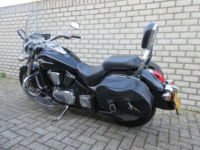 kawasaki - vn-900-classic