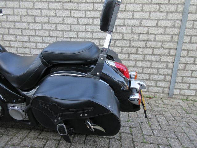 kawasaki - vn-900-classic