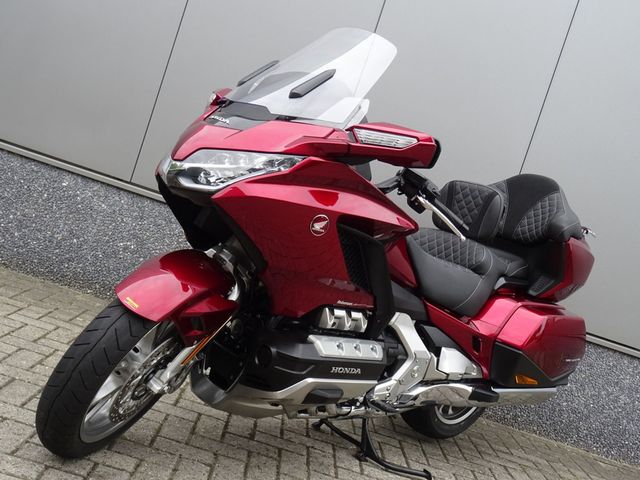 honda - gl-1800-goldwing