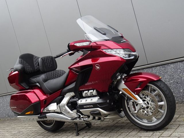 honda - gl-1800-goldwing
