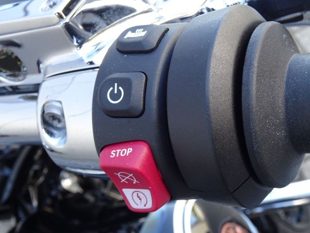 bmw - r-18