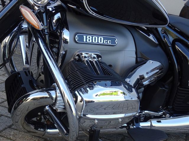 bmw - r-18