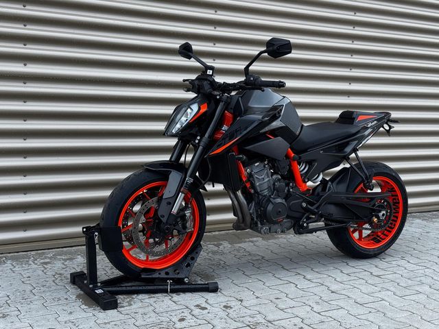 ktm - 890-duke-r