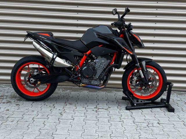ktm - 890-duke-r