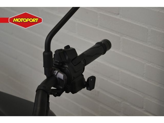 yamaha - mt-09-y-amt