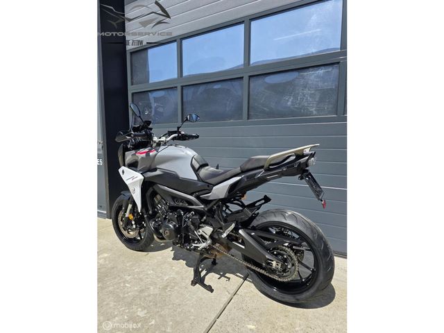 yamaha - tracer-900-abs