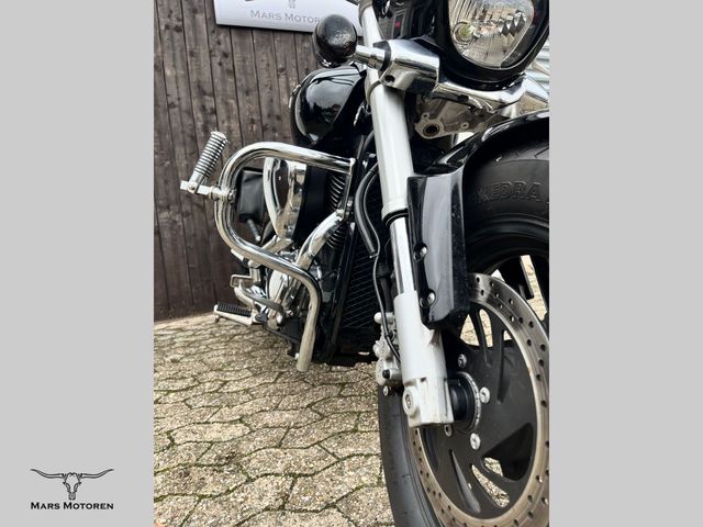 suzuki - 800-intruder