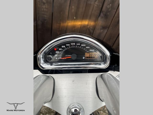 suzuki - 800-intruder