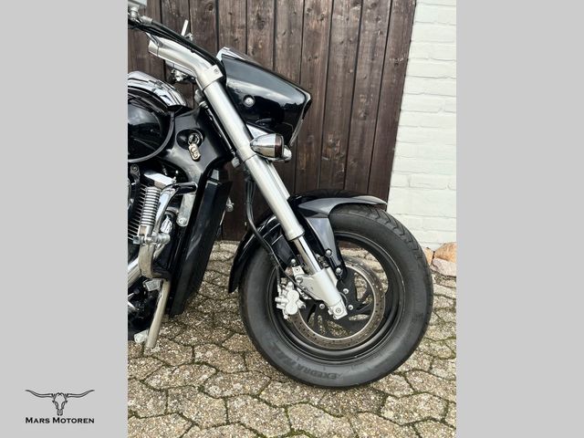 suzuki - 800-intruder