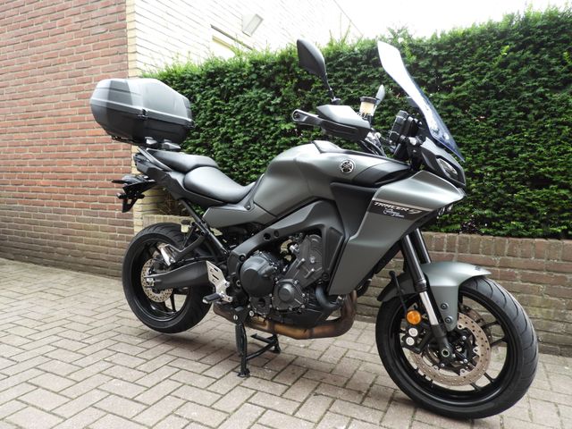 yamaha - tracer-9