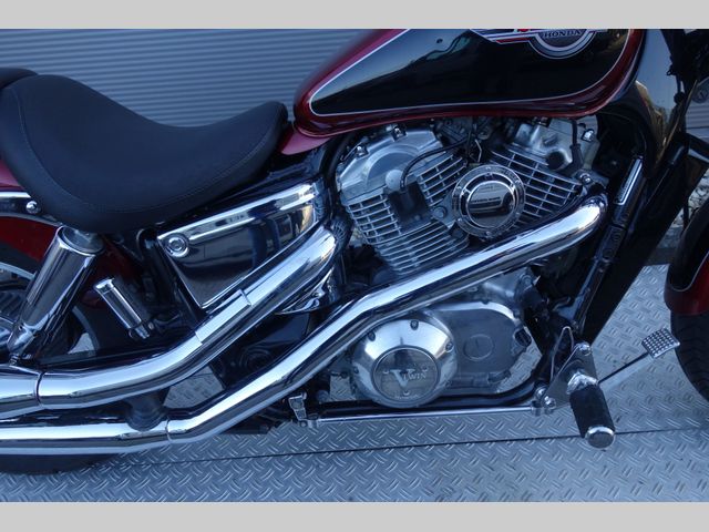 honda - vt-1100-c-shadow