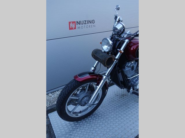 honda - vt-1100-c-shadow