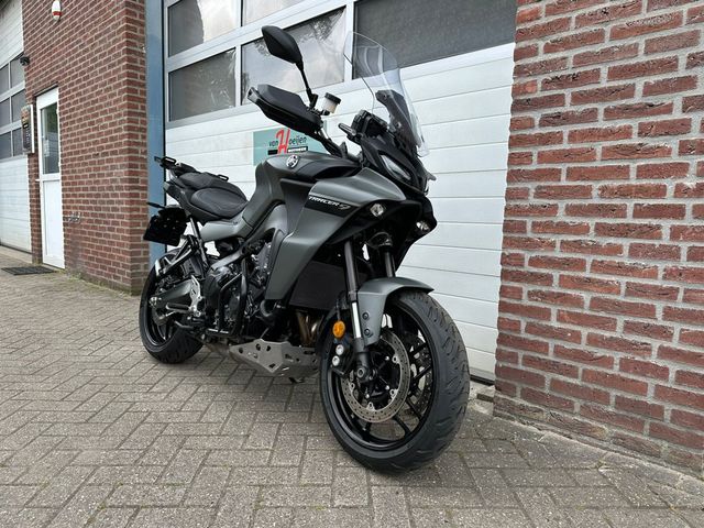 yamaha - tracer-9