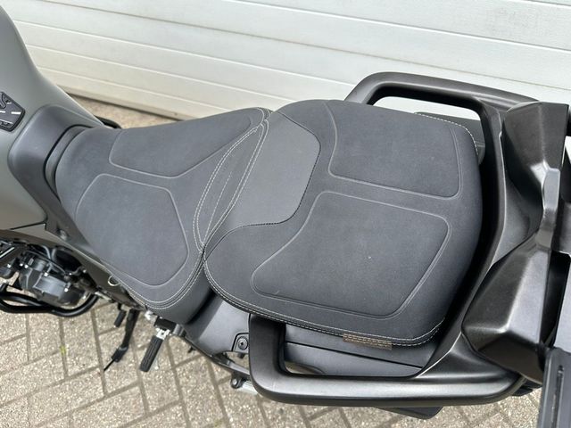 yamaha - tracer-9