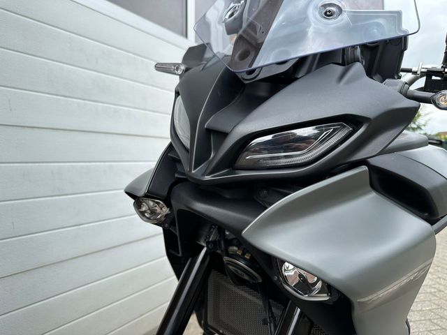 yamaha - tracer-9