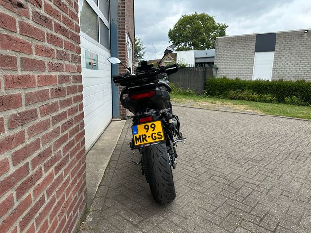 yamaha - tracer-9