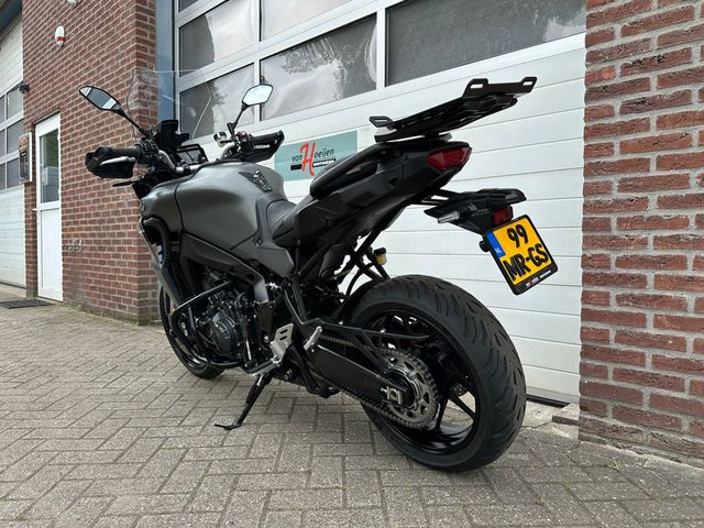 yamaha - tracer-9