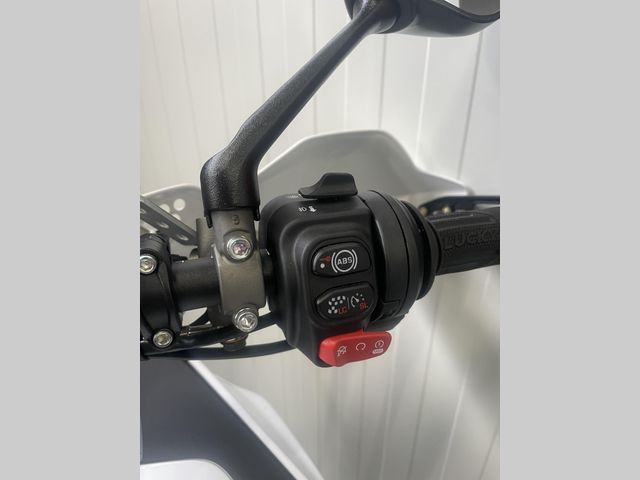 mv-agusta - lxp-enduro-veloce