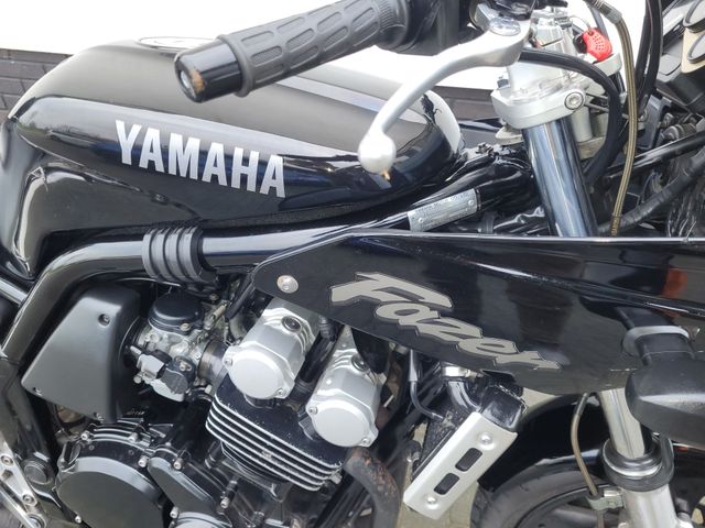 yamaha - fzs-600-fazer