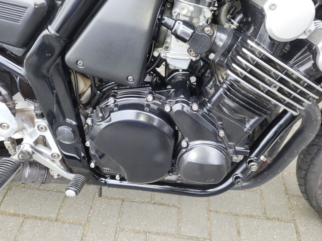 yamaha - fzs-600-fazer