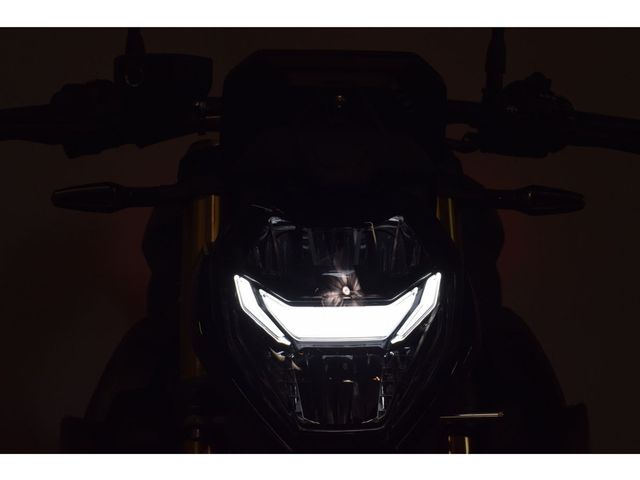 bmw - s-1000-r