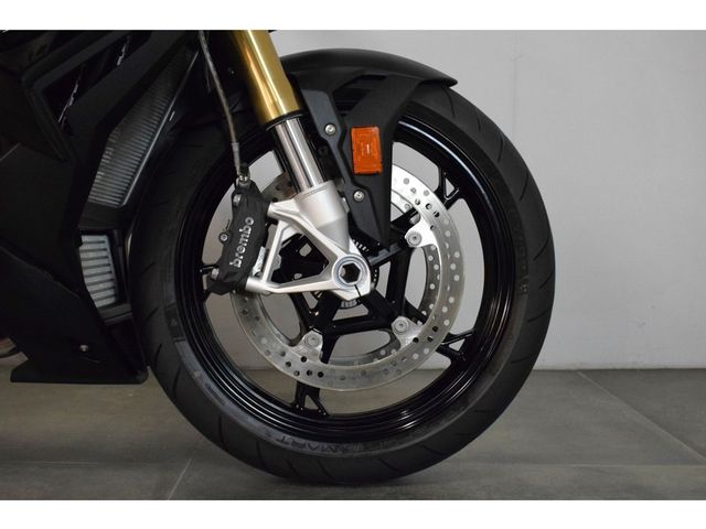 bmw - s-1000-r