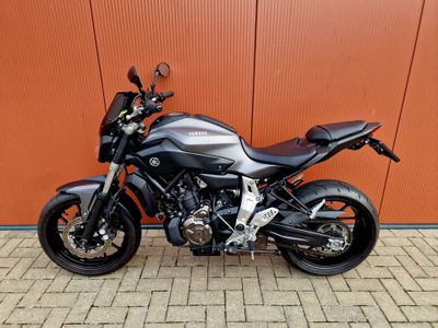 YAMAHA MT 07 ABS – foto 4