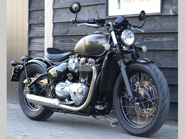 triumph - bonneville-bobber