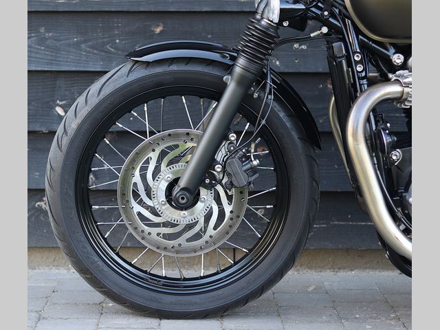 triumph - bonneville-bobber