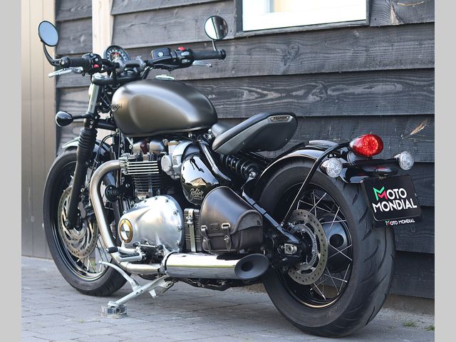 triumph - bonneville-bobber