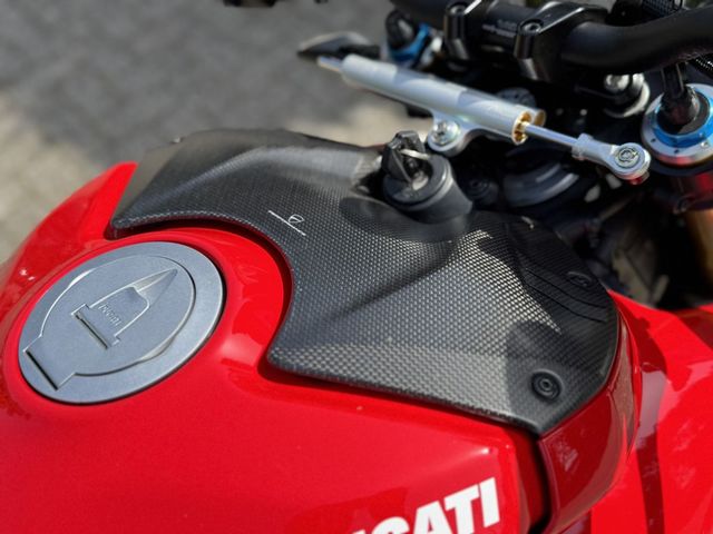 ducati - streetfighter-v4s