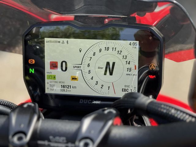 ducati - streetfighter-v4s
