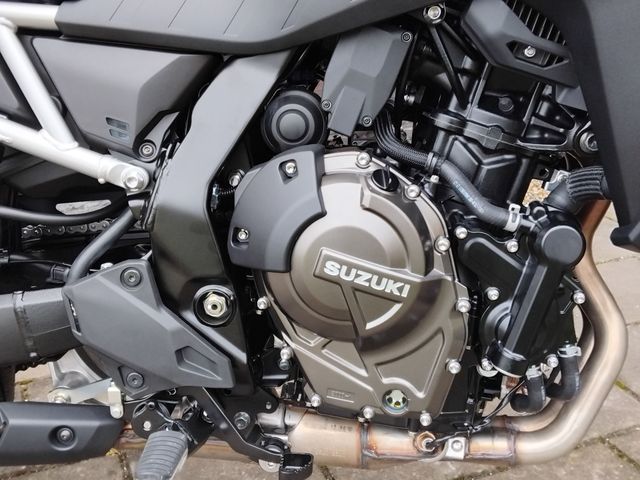 suzuki - v-strom-800