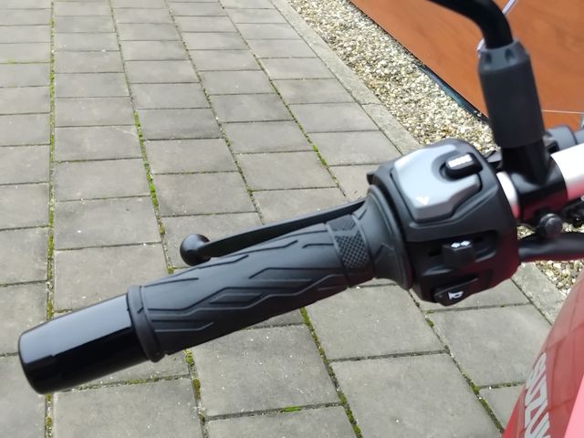 suzuki - v-strom-800