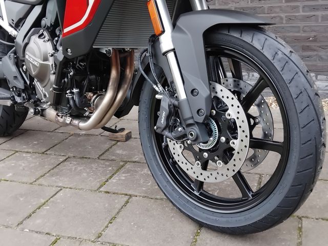 suzuki - v-strom-800