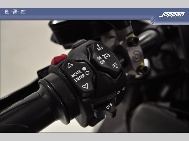ducati - diavel-v4