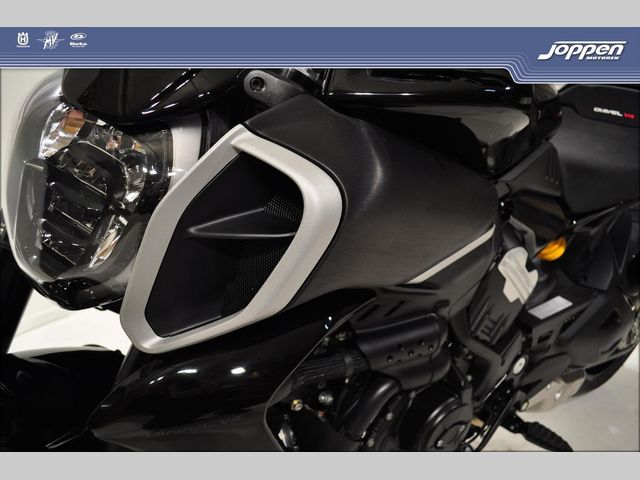 ducati - diavel-v4