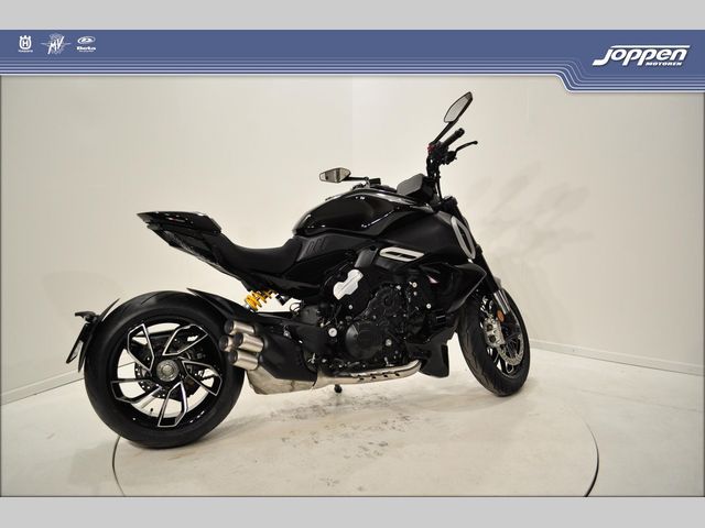 ducati - diavel-v4
