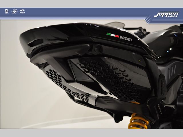 ducati - diavel-v4