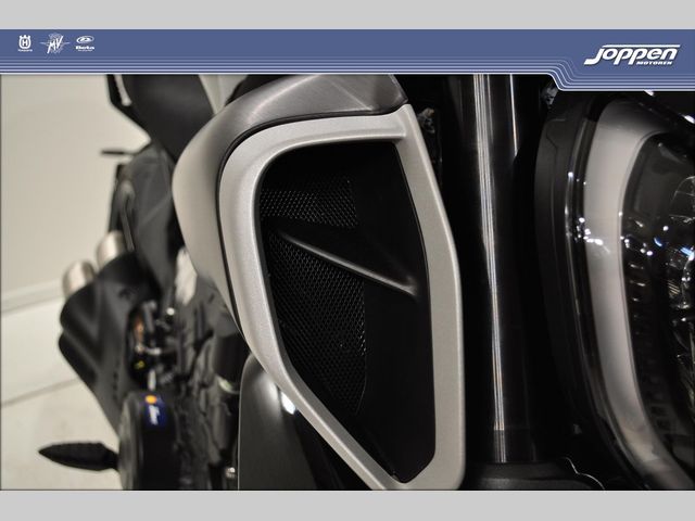 ducati - diavel-v4