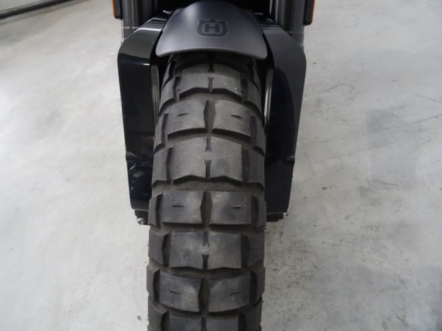 husqvarna - svartpilen-401