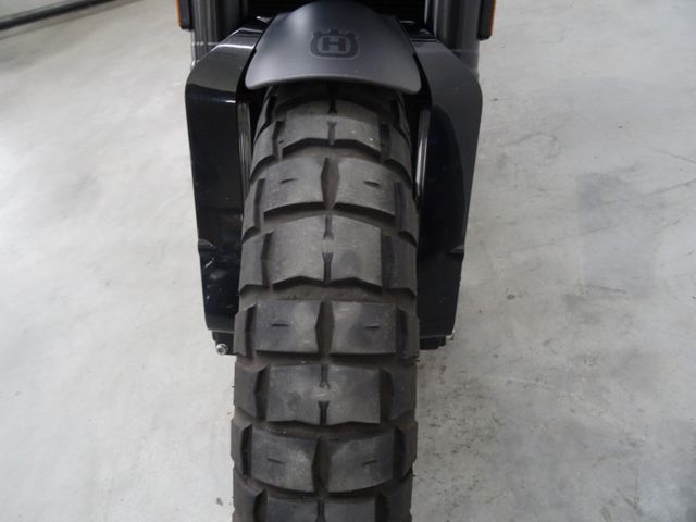husqvarna - svartpilen-401
