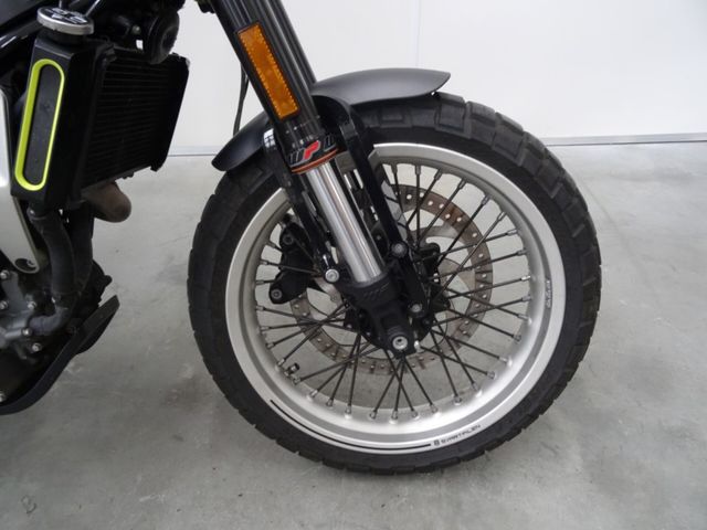 husqvarna - svartpilen-401